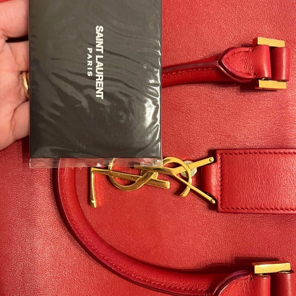 YSl - Picture 3 of 5